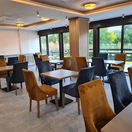 New Wolf Hotel 3*